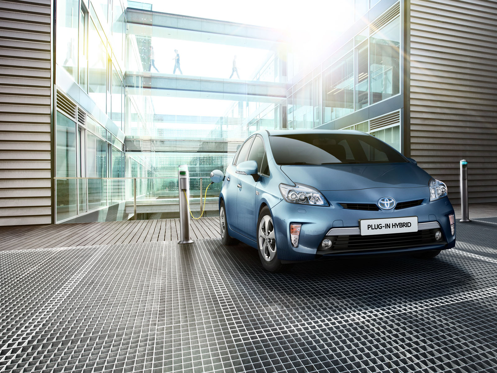 Toyota continúa "hibridizando" con las redes sociales